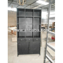 Huch Cabinet style industriel